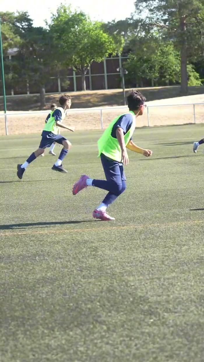 Action devant le but — Extrait réel — captation match