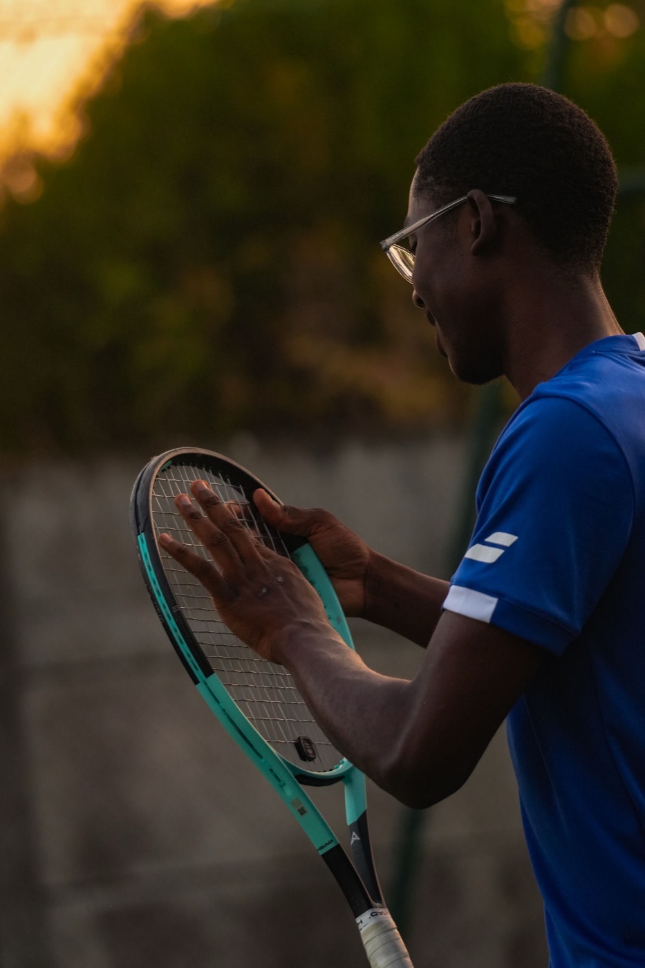 Vérification du cordage — Tennis — lumière dorée
